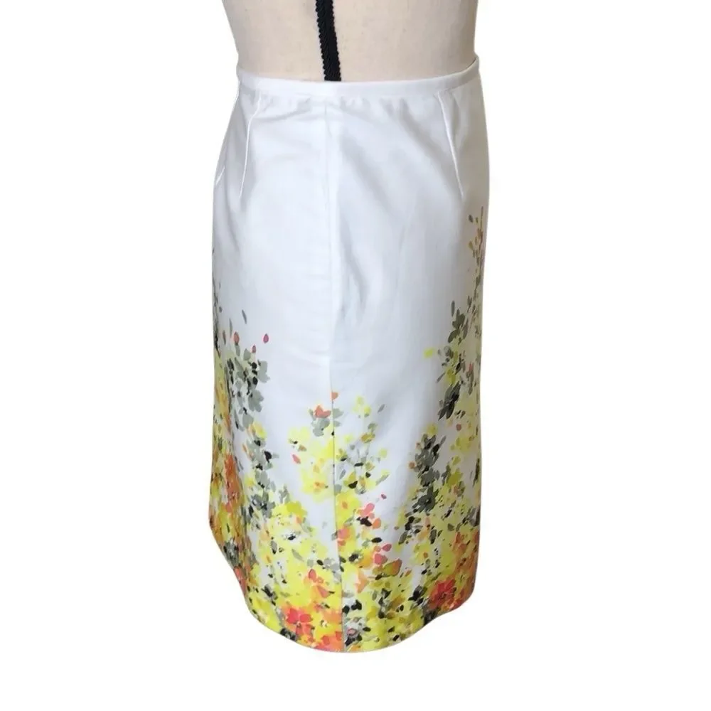 Tahari Arthur S. Levine Skirt White & Floral Pencil Size 2 Career, Professional